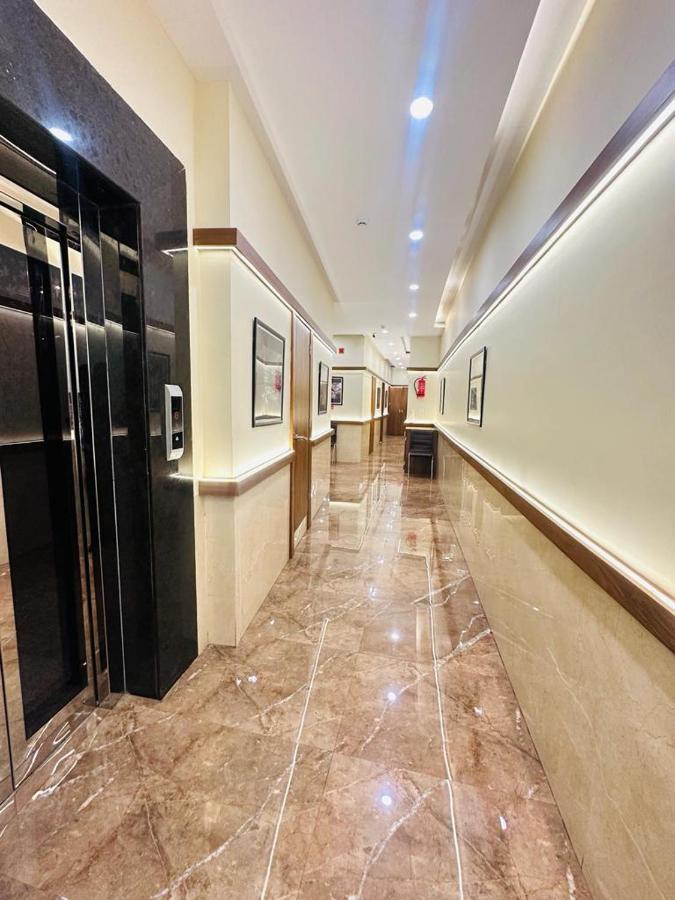 Hotel Bkc Downtown - Near Us Embassy 뭄바이 외부 사진